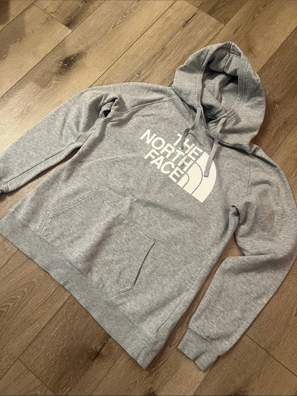 The North Face - Light Gray Logo Pullover Hoodie, Great Condition! Size L - Picture 2 of 10
